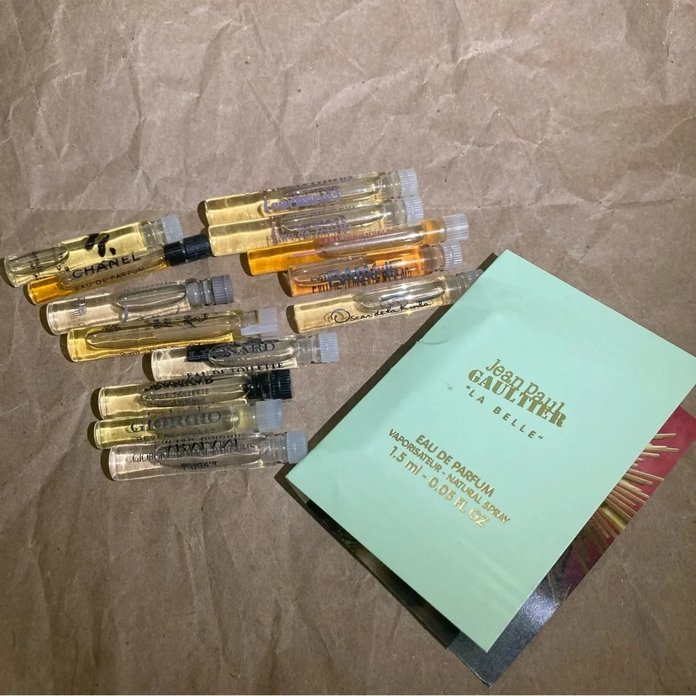 14 pieces sample vials
